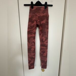 Lululemon leggings in pink camo size 0 - full length